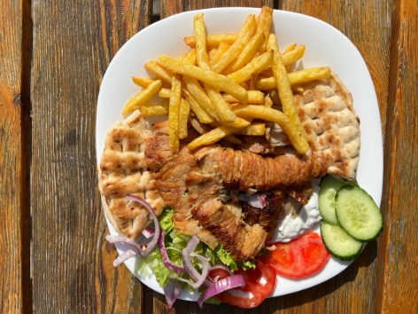 Sufllaqe Hapur Dopio Pite (Open Gyro Double Pita)